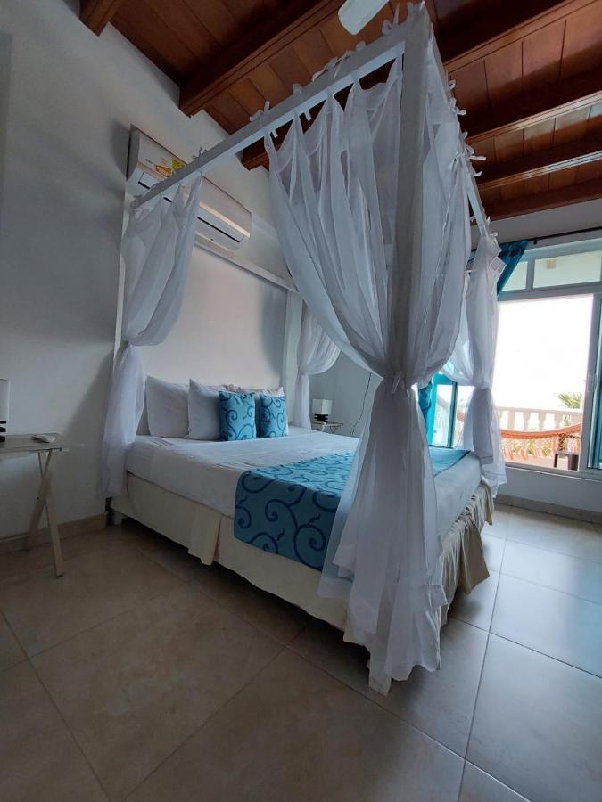 Hotel 3 Banderas Manzanillo Del Mar Cartagena 외부 사진